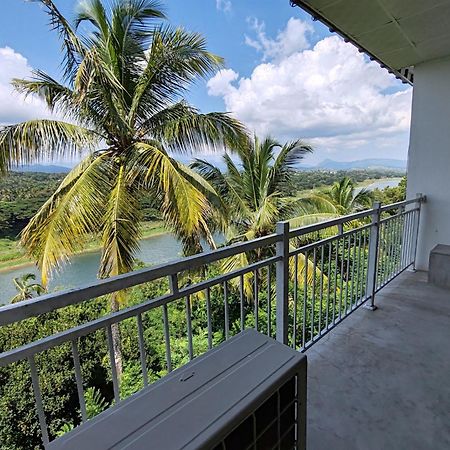 Mahaweli View Inn Kandy Buitenkant foto