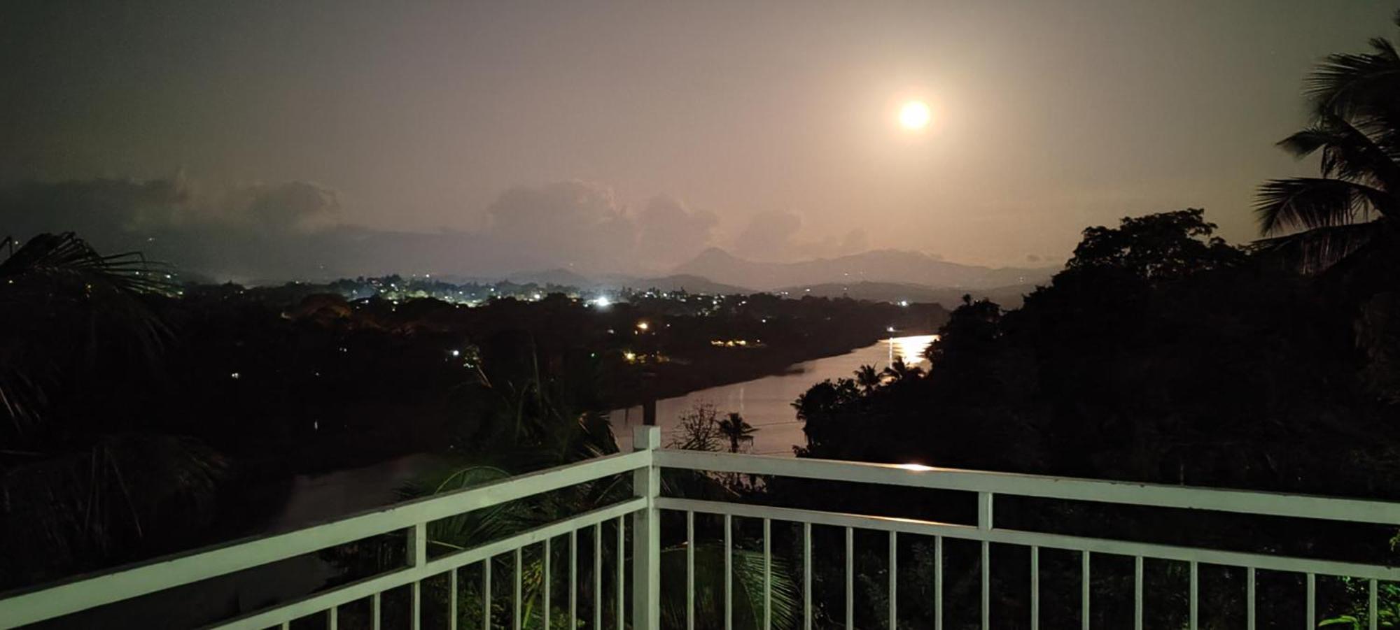 Mahaweli View Inn Kandy Buitenkant foto