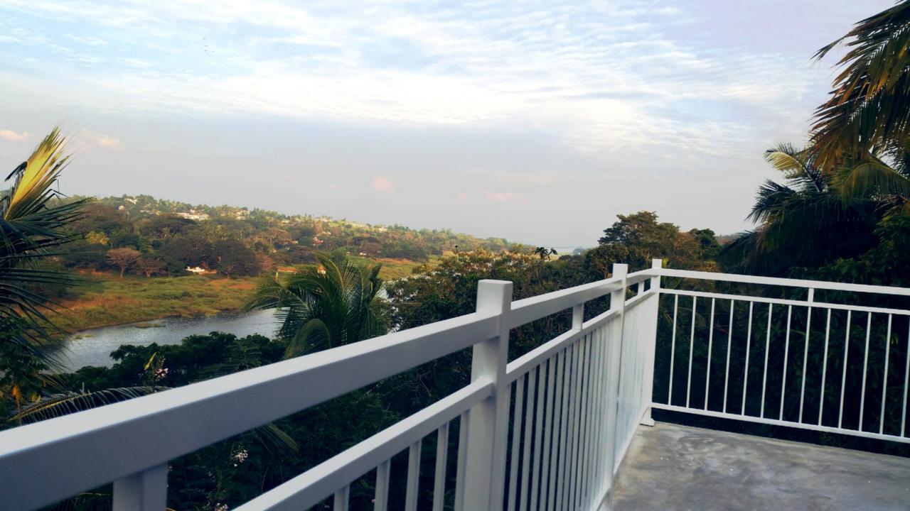 Mahaweli View Inn Kandy Buitenkant foto